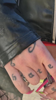 Stuck a Bullet in Her Cunt. Do You Want to Fuck Me?