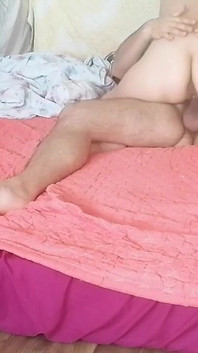 Amateur Couple Hot Sex in the Bedroom