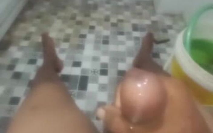 Bily bolt: Video