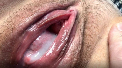 Anna Shpilman: Cum Flows. Close-up