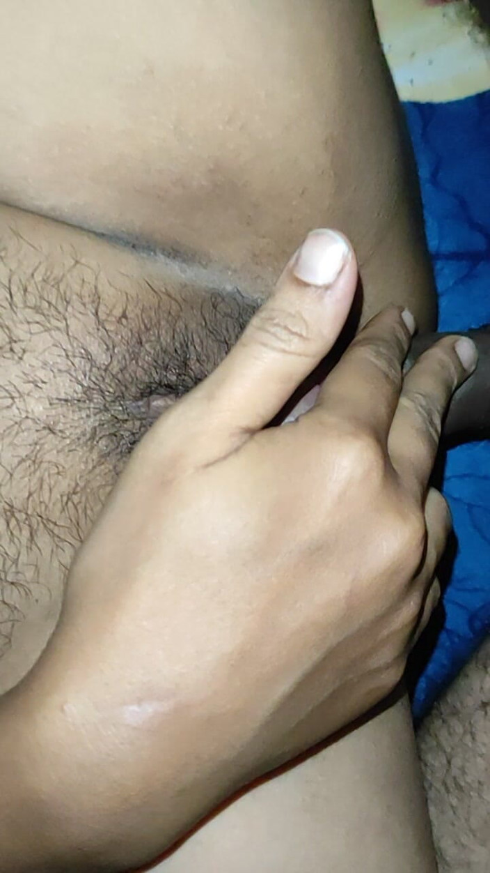 Jack n lusty Jessica: Esposa do amigo compartilhando cama e tímida durante punheta e...