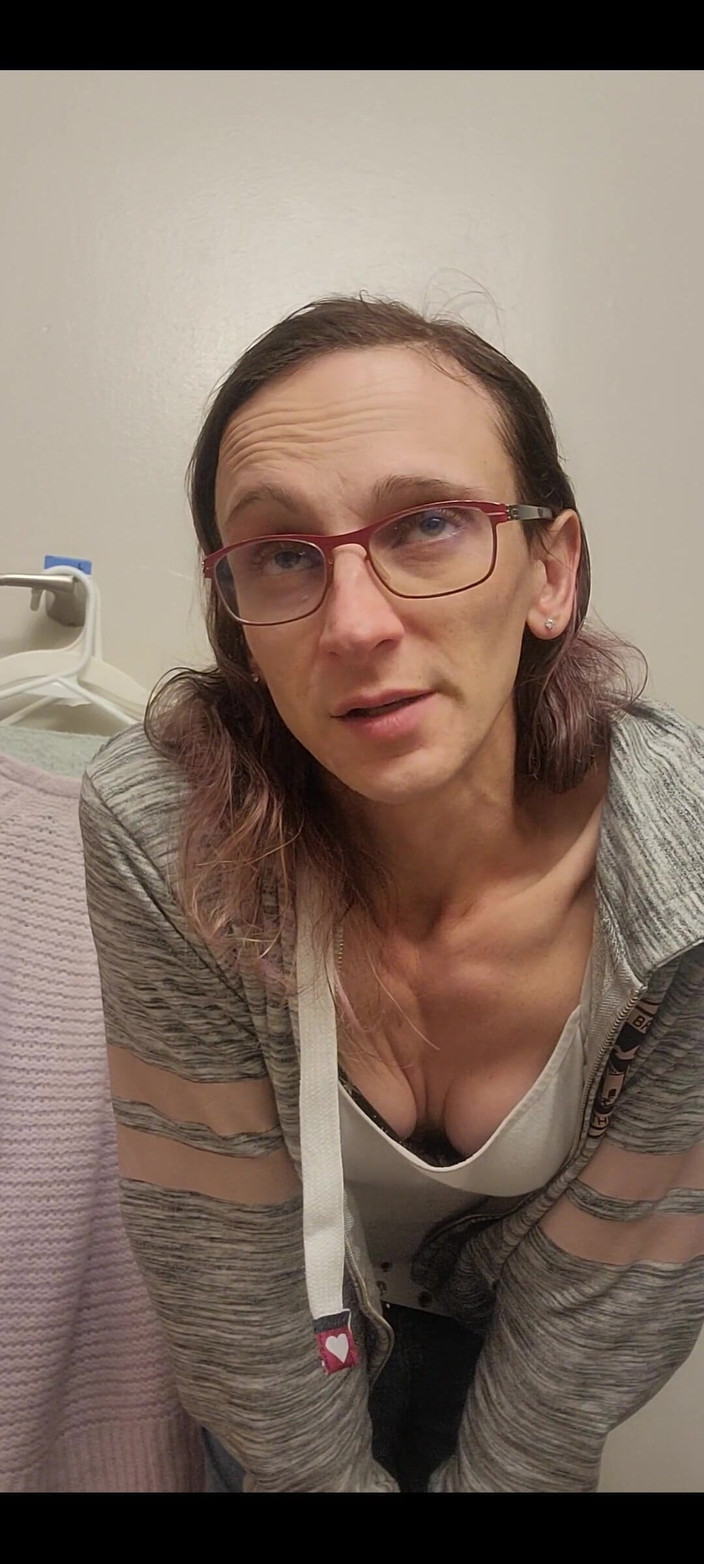 Shannon Rogue: 裸体