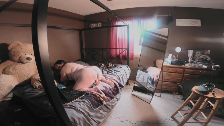 SexyNEBBW: Sexy BBW lazy cam slut GoPro