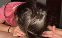 Lunah Blanc: Cewek nakal rambut cokelat dengan toket besar lagi asik nyepong...