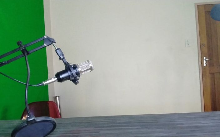 Bigjoefuckalott: Bersenang-senang di green screen