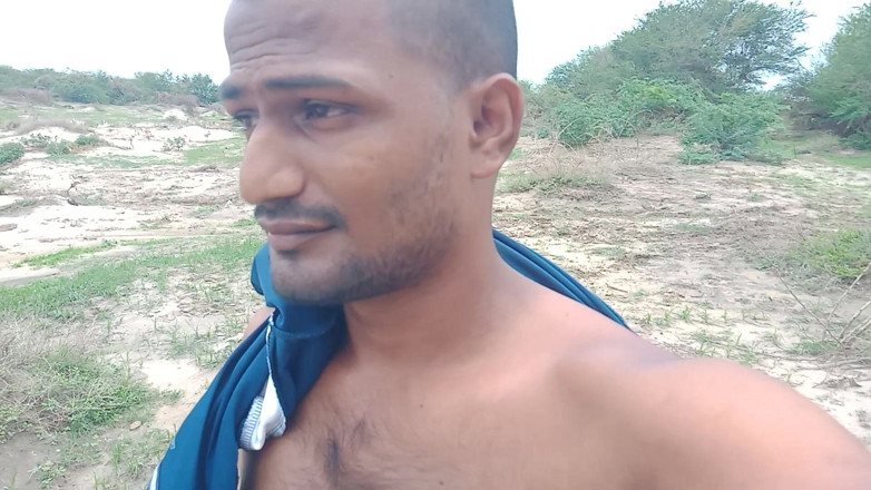 KUMBHA MANOJ KUMAR: Дезі пригоди на приватному острові, вражаючий кінематографічний досвід