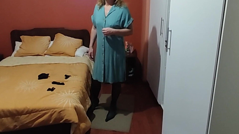 Ardientes69: 興奮して仕事から帰宅し、メイドの旦那の前に姿を見せて、ヤリなきゃいけない