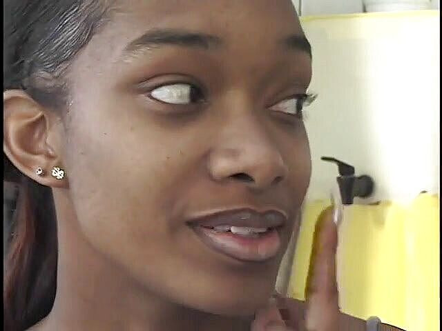 Best Butts: Ebony babe is doing everything for her teacher