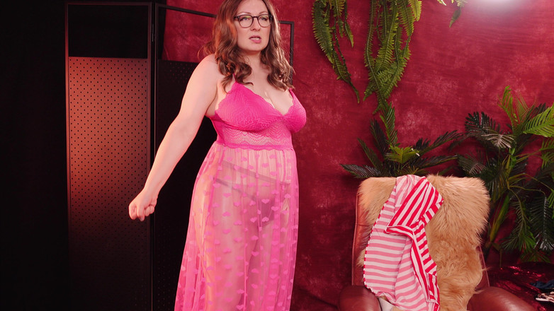 Arya Grander: Try on Haul pro Baculatou MILFku: Krajkové spodní prádlo průhledné šaty
