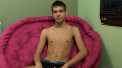 Lollipop Twinks: Макс думает, что шлепать это развлечение