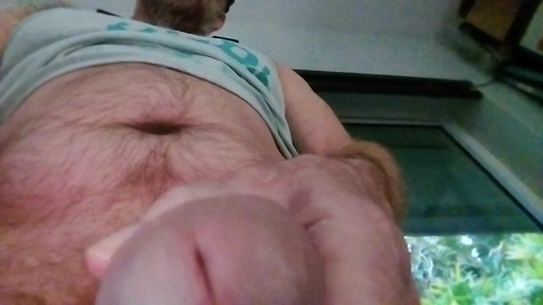 Hairyartist: Je te fais baiser par la gorge