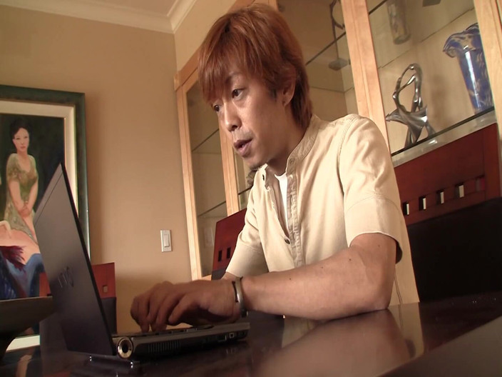 Vulture: Pria Jepang ngentot sama cowok lokal dengan kontol besarnya