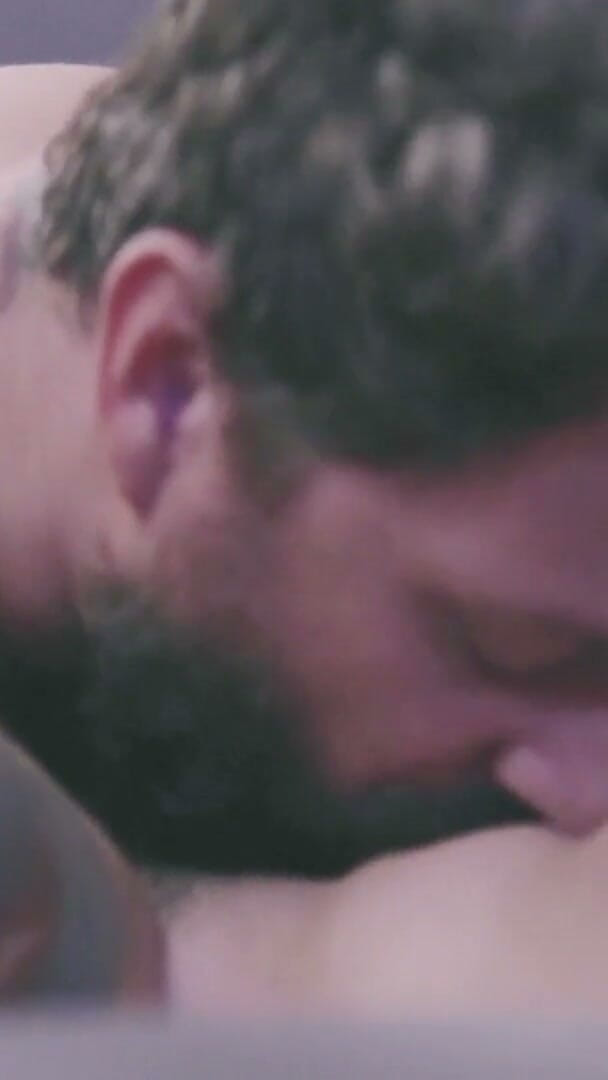 aquelemariooficial: He Came Home Crying; Gamer Wife Tears up Letter &amp; Gives...