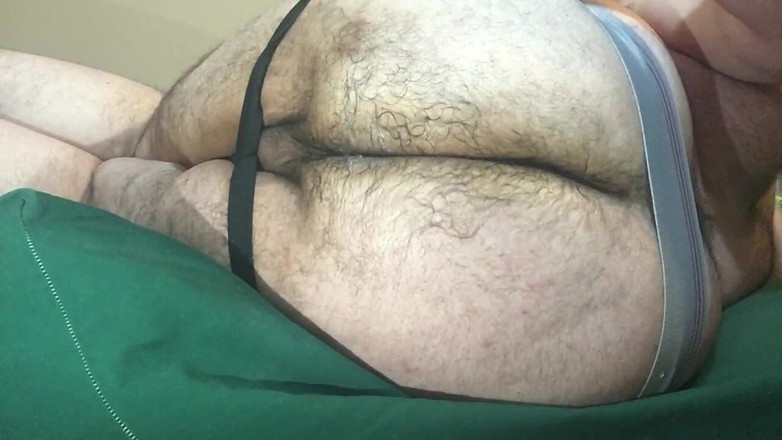 Chunky Belly Boy: Brincando com meu buraco peludo