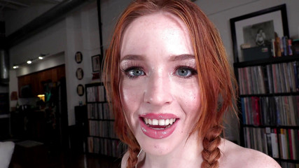 Mano Job: La spogliarellista zenzera Madi Collins in Our little secret!