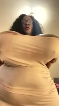 BBW MILF Moaning & Titsplay