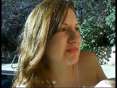 Pound Me Outside: Děvka saje ptáka na slunci