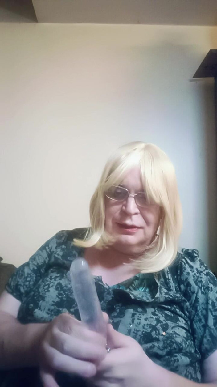 Stephanie-Nicole-TV: Reviewing Some New Toys.