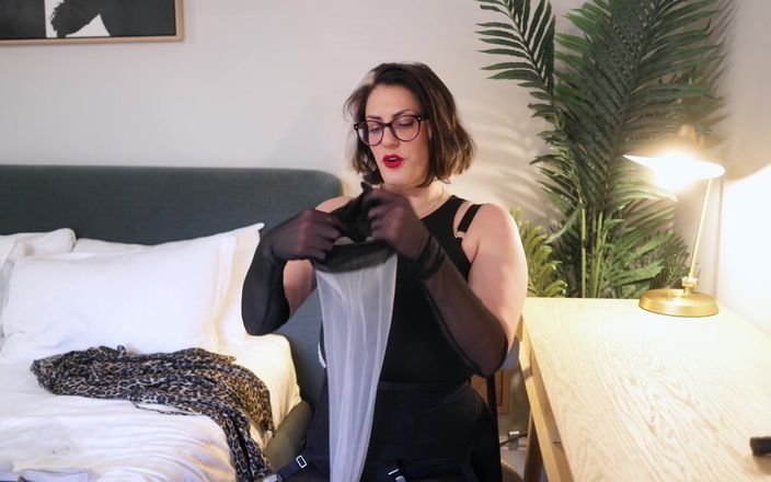 Countess diamond: Triple Pantyhose Tease