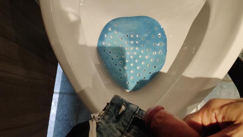 Bayer911: Đi tiểu trong bier lokal