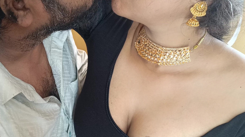 Pushpa porn: Ciuman bibir dalam yang panas dan lucu