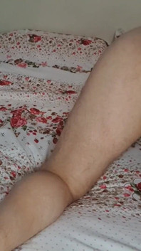 Nhét đồ chơi vào lỗ hậu. Dương vật giả dài 50cm trong đít anh ấy