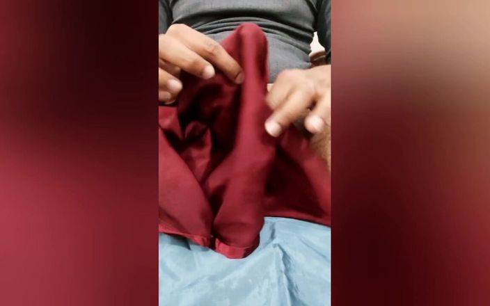 Satin And Silky: Порно дрочка в атласном шелке - трение головы хуя атласным шелковистым темно-коричневым костюмом медсестры (84)