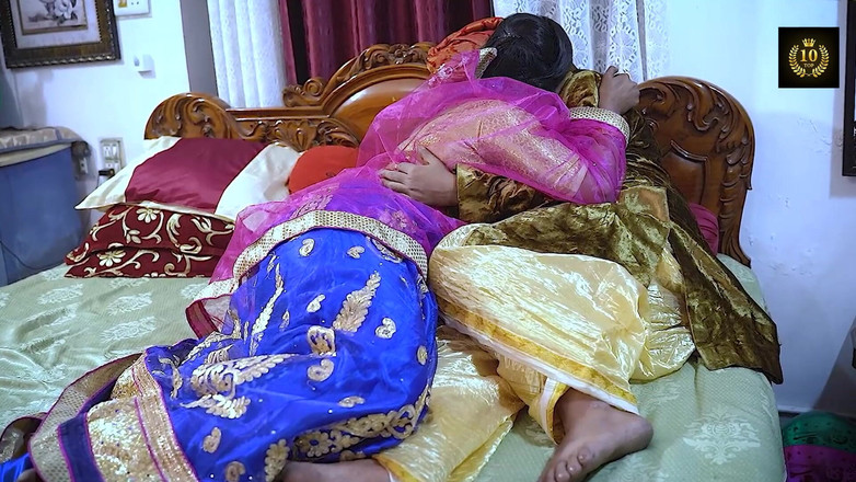 Top10: Cosplay Ấn Độ làm tình với âm thanh tiếng Hin-di của vua