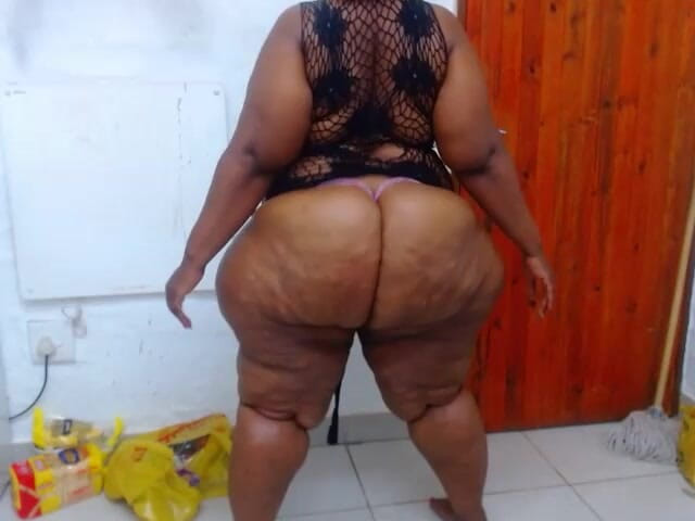Big black clapping booties: Ngocok kontolku di pantat bahenolku, episode 1002