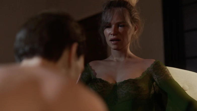 Neorm: 섹시한 새엄마 풋잡 배다른 아들 대물 자지