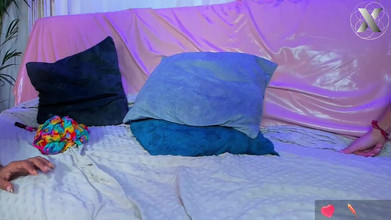 Lesbian Friends: Moi avec un petit - sensations folles