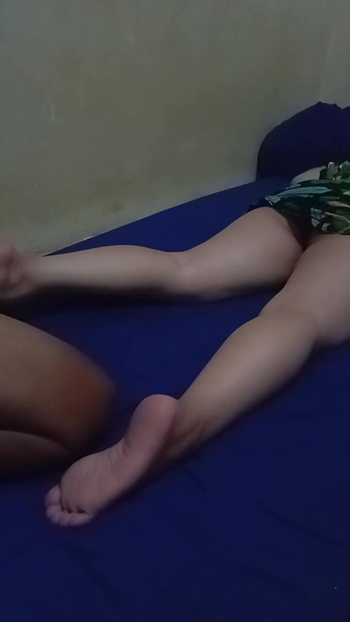 Angelina pop: Min frus vän bad mig att tillfredsställa henne och min...