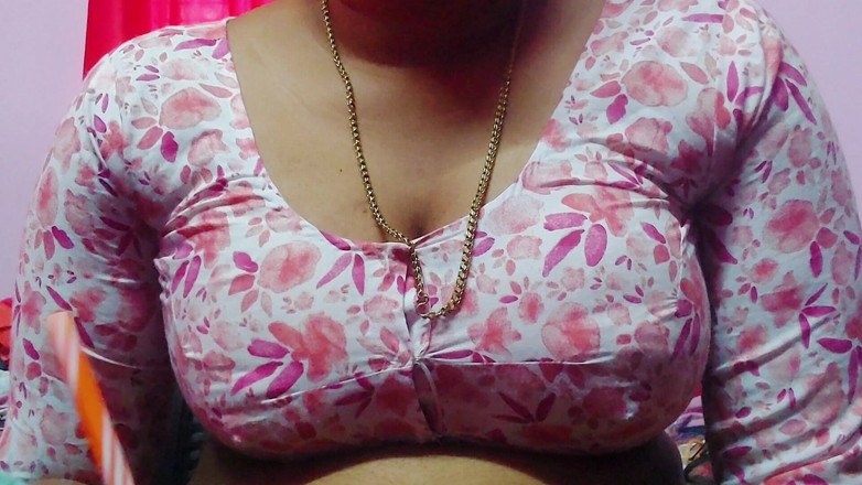 Desi Mohini: Gorąca i seksowna Desi Indyjska kobieta uprawia seks