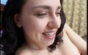 Naughty Girls: Brunetă lesină se joacă cu pizda umedă a prietenei ei