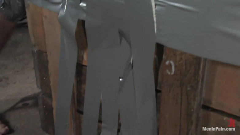 Men In Pain by Kink: Dupla equipe