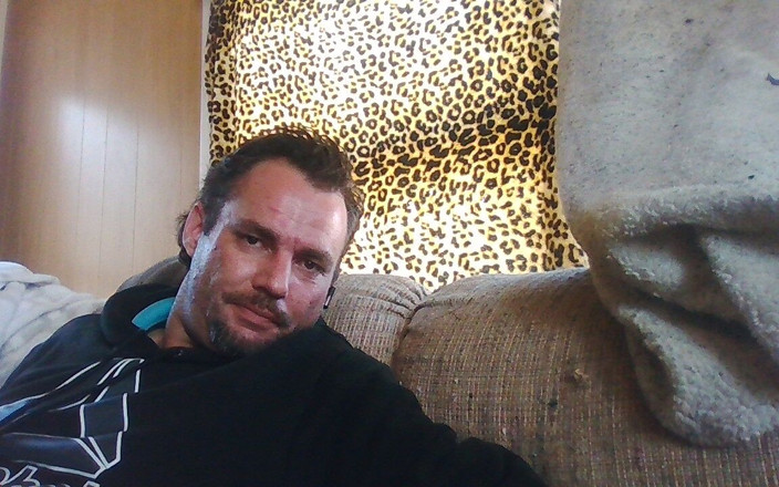 Davey4541Tex: Гладила