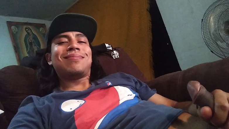 AlexAlejandro13: Saya Bangun Dengan Jerami Di Tangan