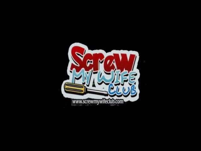 Screw My Wife Club: Rudowłosa milf ostro zerżnięta w gorącym trójkącie