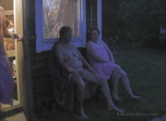 FinAdult Videos: MILF GB setelah sauna