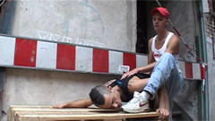 Young Bastards: Biały Nikes Scally Fucker