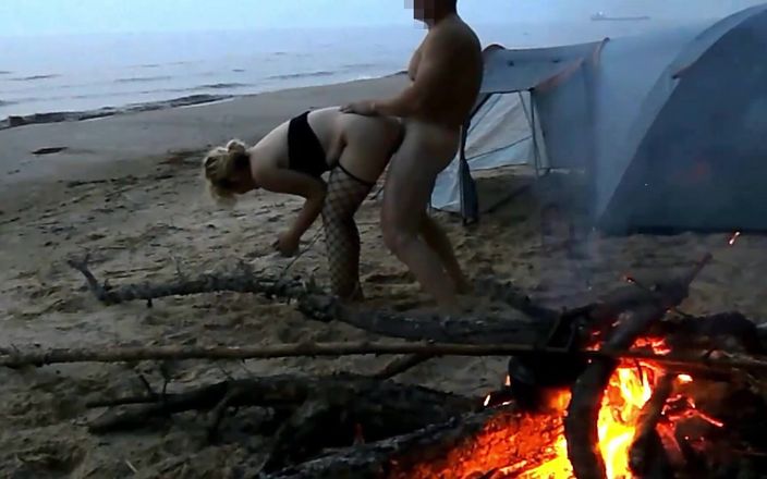 RS couple: 島での夜のファック
