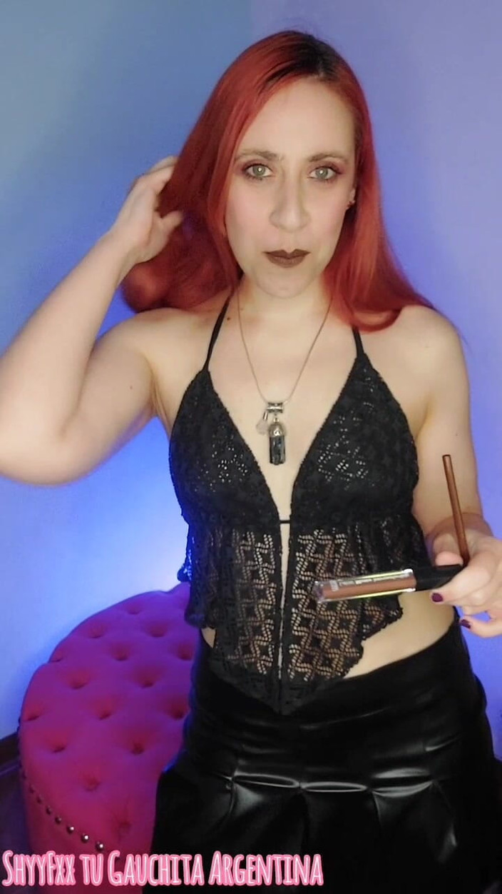 Tu Gauchita Argentina: 戴绿帽子的人也庆祝万圣节......但是取悦她的情妇看起来就像荡妇！