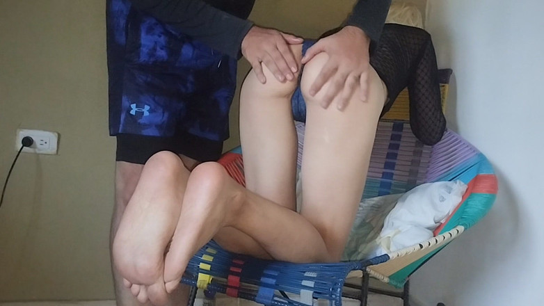 Mr_jhovin: Hermanastra Me Dejó Acariciar Su Cuerpo Y Tocar Su Coño