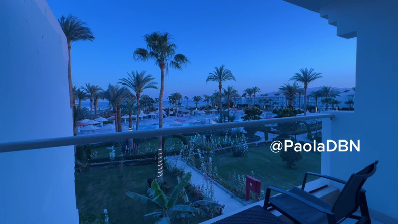 PaolaDbn: Paola fa schifo in bagno