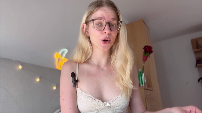 Goddess_Bella_Rae: Pass auf, bevor du mit domina fange an