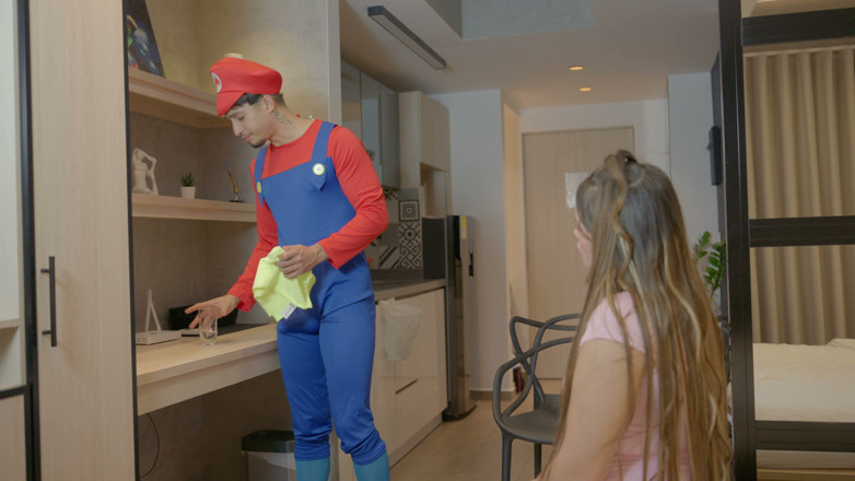 MilanRodriguez: Plumber Mario Bross Fixes Ema Ribeiro's Pipe