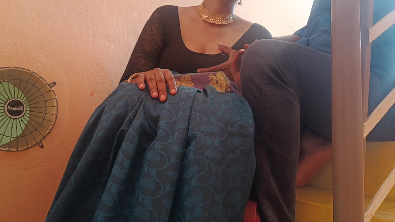 Inba: Escadas romance dona de casa