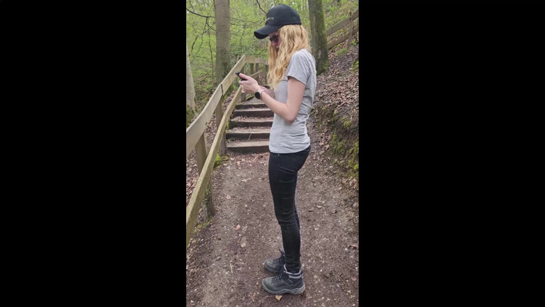 Bikergirl_97: Wanderung Endet Mit Autofick Und Wir Wurden Erwischt!