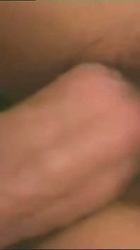 MILF anal sucio... Le encanta la polla enorme
