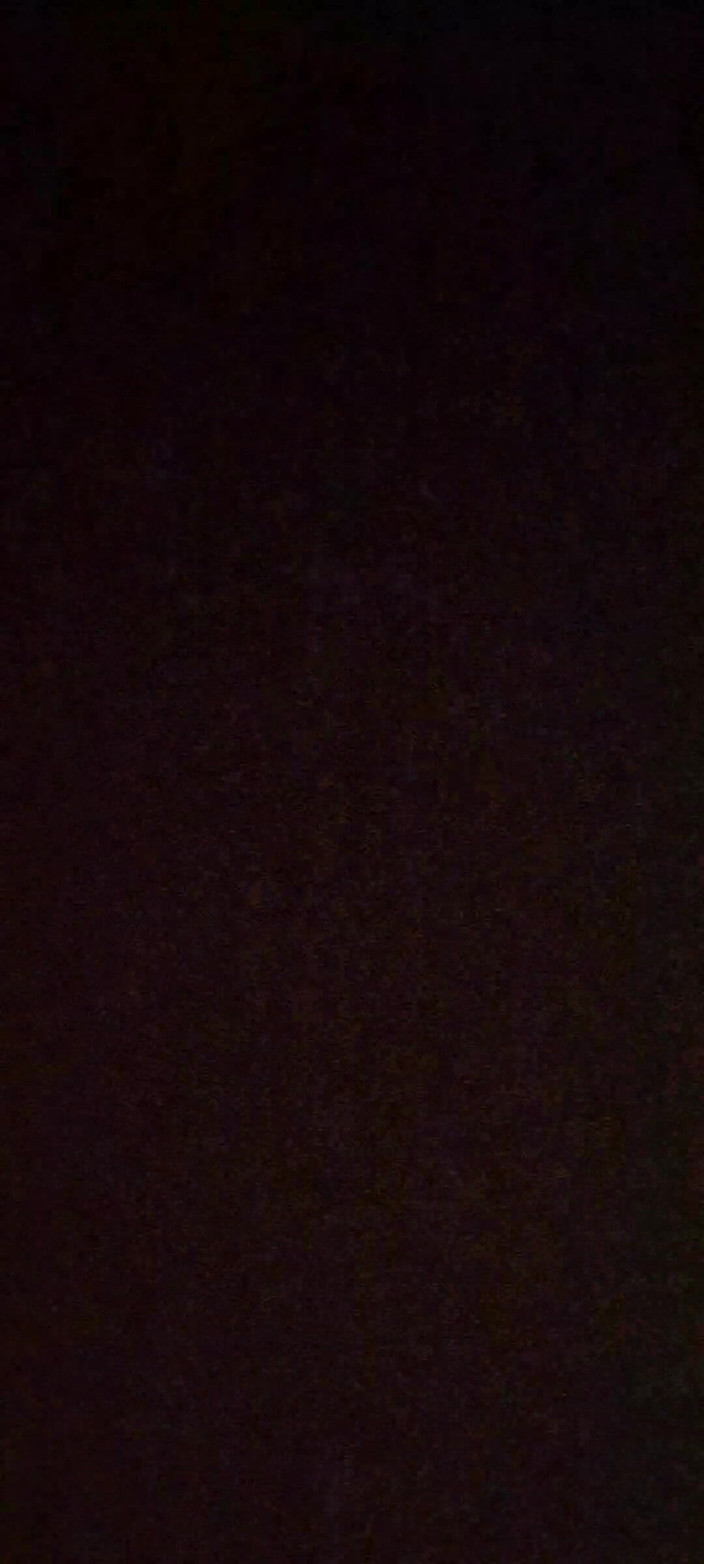 Mommy big hairy pussy: Il vicino mi guarda masturbarmi